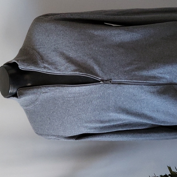 APT. 9 gray long sleeve full zip knit sweater with ribbed accents - Picture 9 of 13